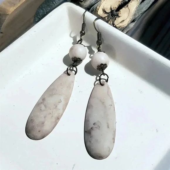 Rustic Bronze Metal Mottled Cream Lightweight Acrylic Hand Crafted Earrings - Picture 1 of 5